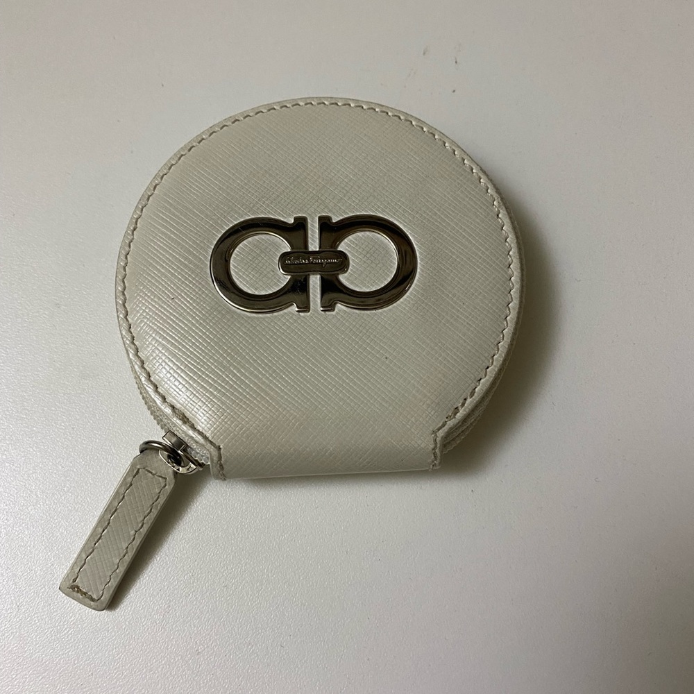 Authentic Salvatore Ferragamo coin/wallet